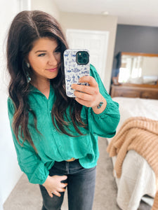 Davi & Dani Emerald Green Button Down Blouse