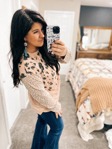 Easel Blush Leopard Long Sleeve