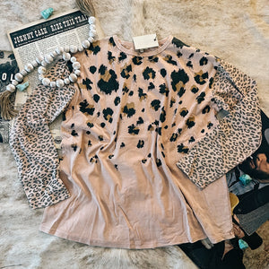 Easel Blush Leopard Long Sleeve